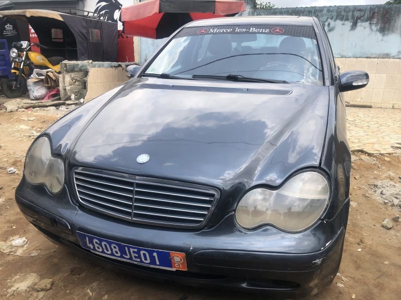 Mercedes C200 - extérieur