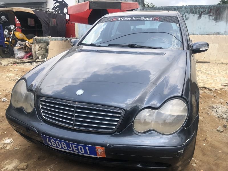Mercedes C200 1