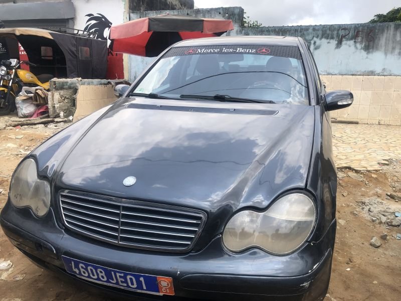 Mercedes C200 4