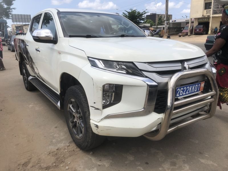 Mitsubishi L200 2
