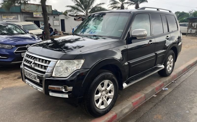MITSUBISHI Pajero 3