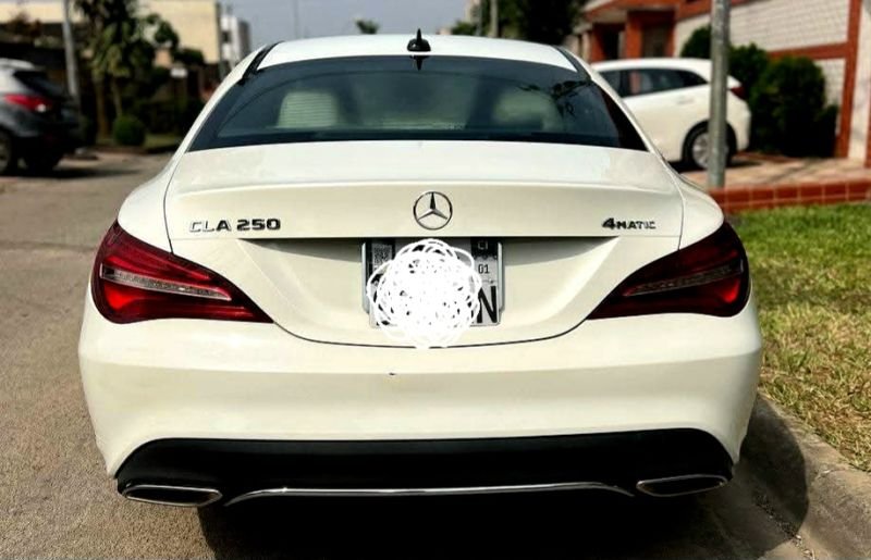 Mercedes CLA 250 4MATIC 2