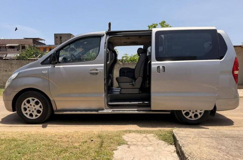 Hyundai Grand Starex 1