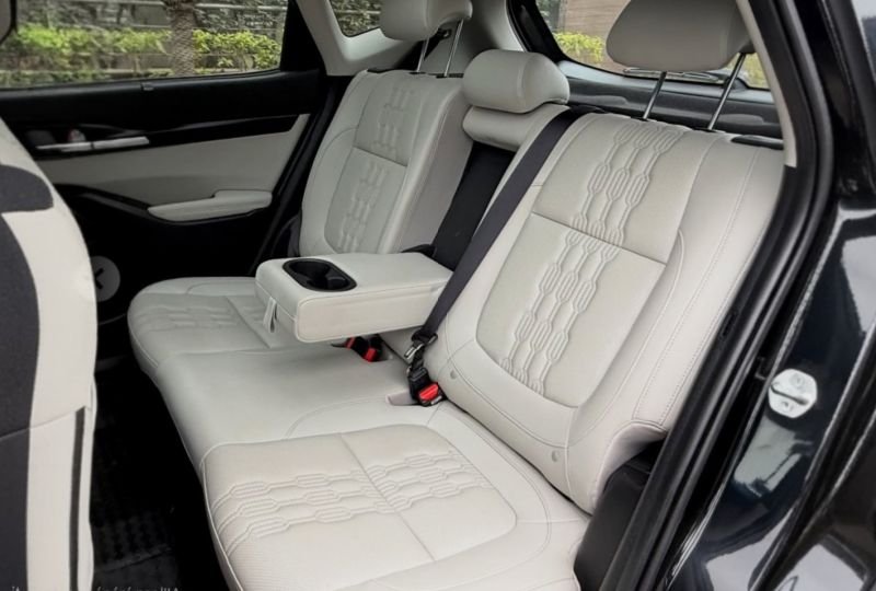 KIA SELTOS 2025 8