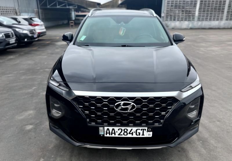 HYUNDAI SANTAFE 2020 - à louer sur r-auto HYUNDAI SANTAFE 2020 - extérieur