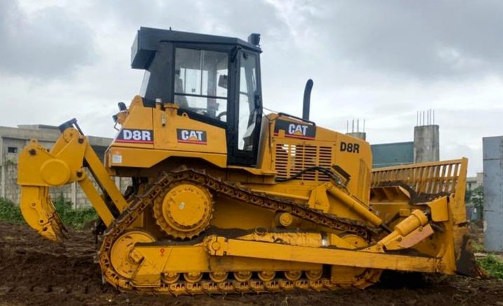 ENGINS LOURDS et ÉQUIPEMENTS 7