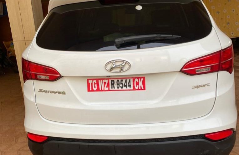 HYUNDAI Santafé Sport 6