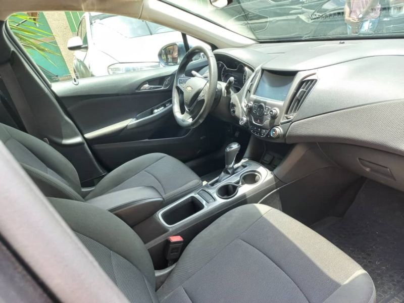 Chevrolet cruze 4