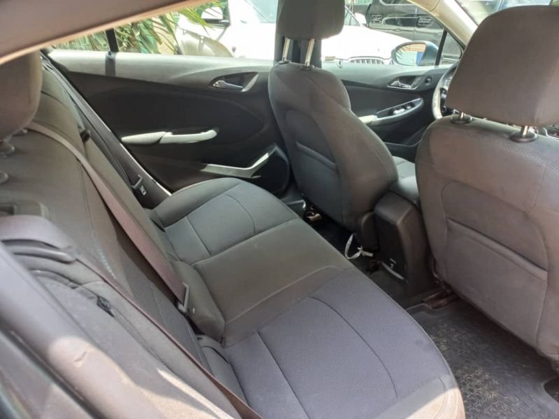Chevrolet cruze 5