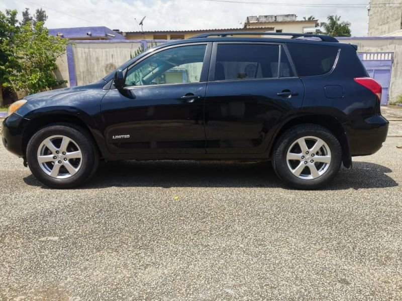 Toyota rav 4 2