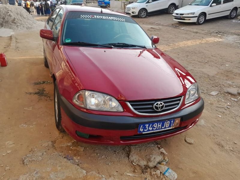 Toyota advensis 2001 - extérieur