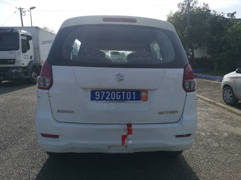 Suzuki ERTIGA 1