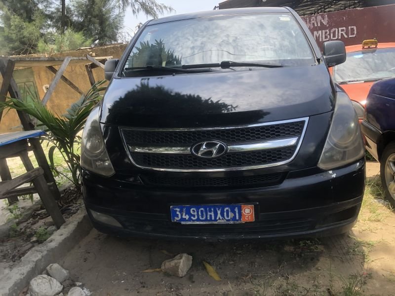 Hyundai H1 1