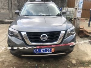 Nissan pathfinder - miniature