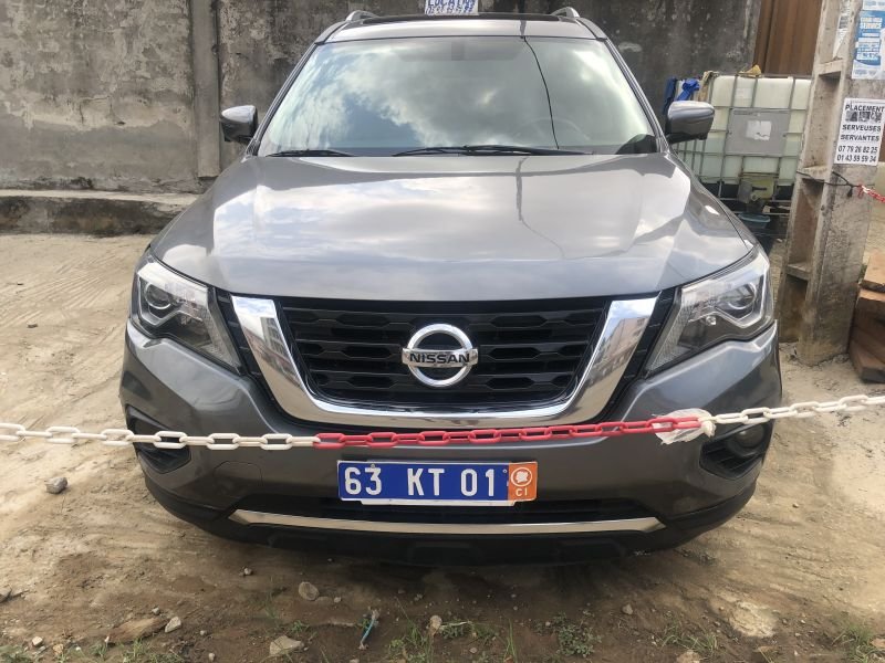Nissan pathfinder 3