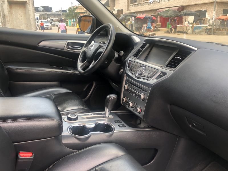 Nissan pathfinder 4