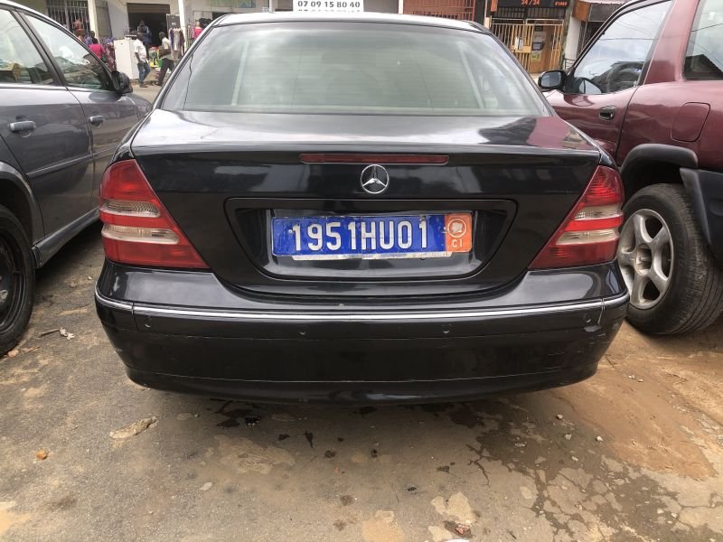 Mercedes C200 moteur cash noir 1