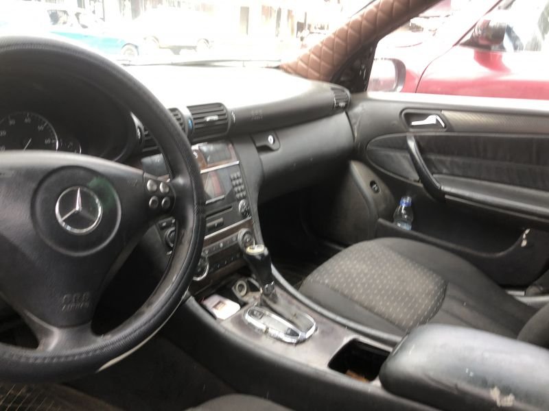 Mercedes C200 moteur cash noir 7