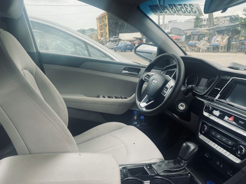 Hyundai Sonata 5