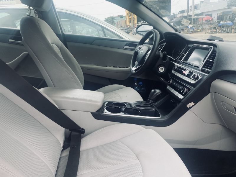 Hyundai Sonata 6