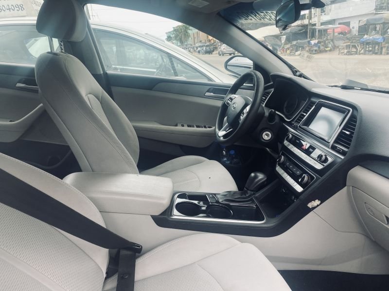 Hyundai Sonata 8