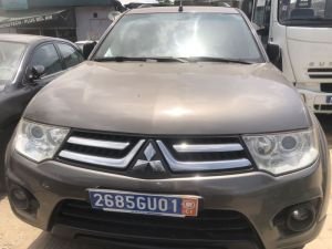Mitsubishi pajero sport - miniature
