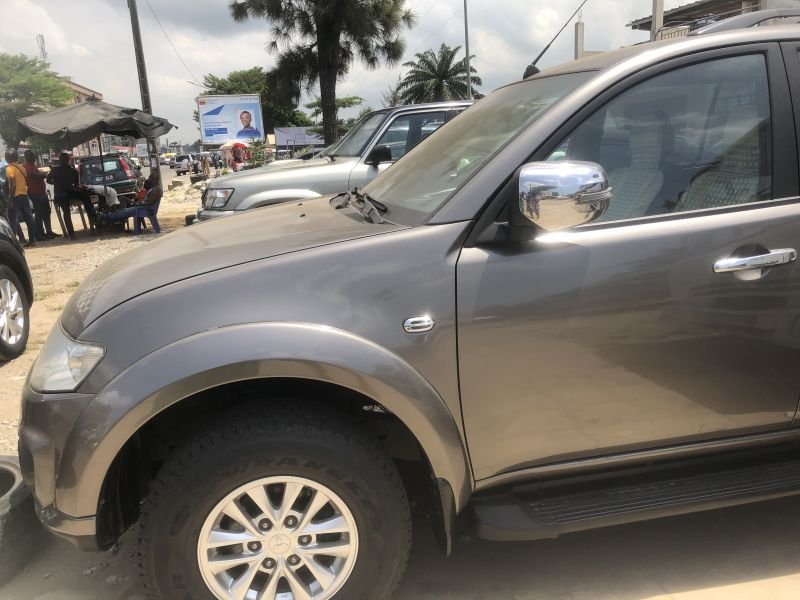 Mitsubishi pajero sport 3