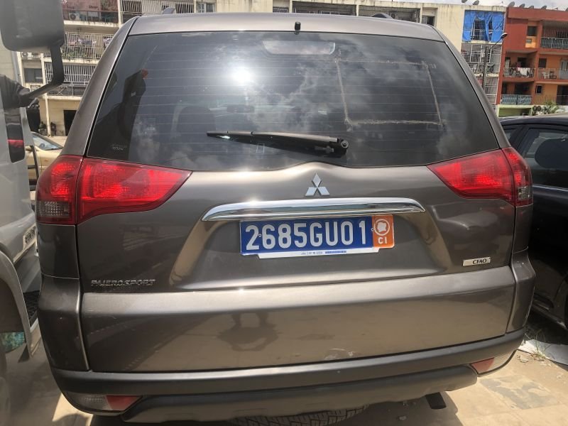 Mitsubishi pajero sport 5
