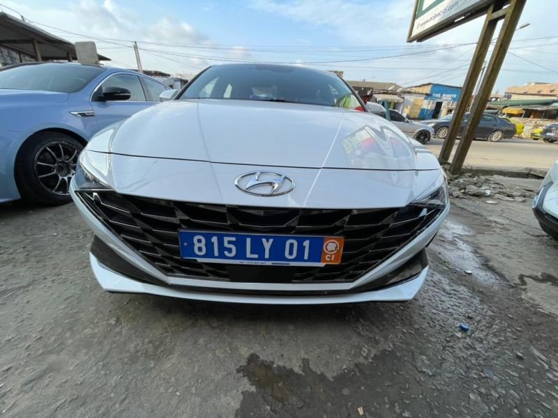 HYUNDAI ELENTRA (AVANTE) 1
