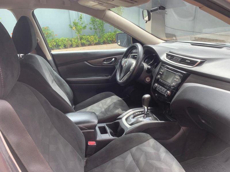 Nissan Rogue 6