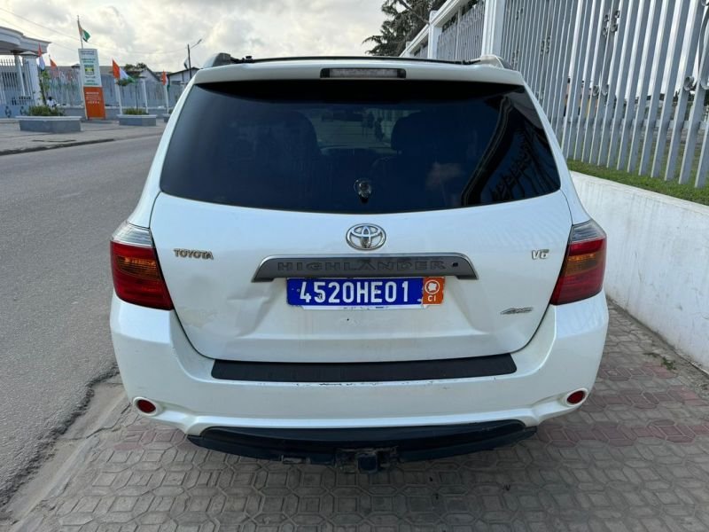 TOYOTA HIGHLANDER 3