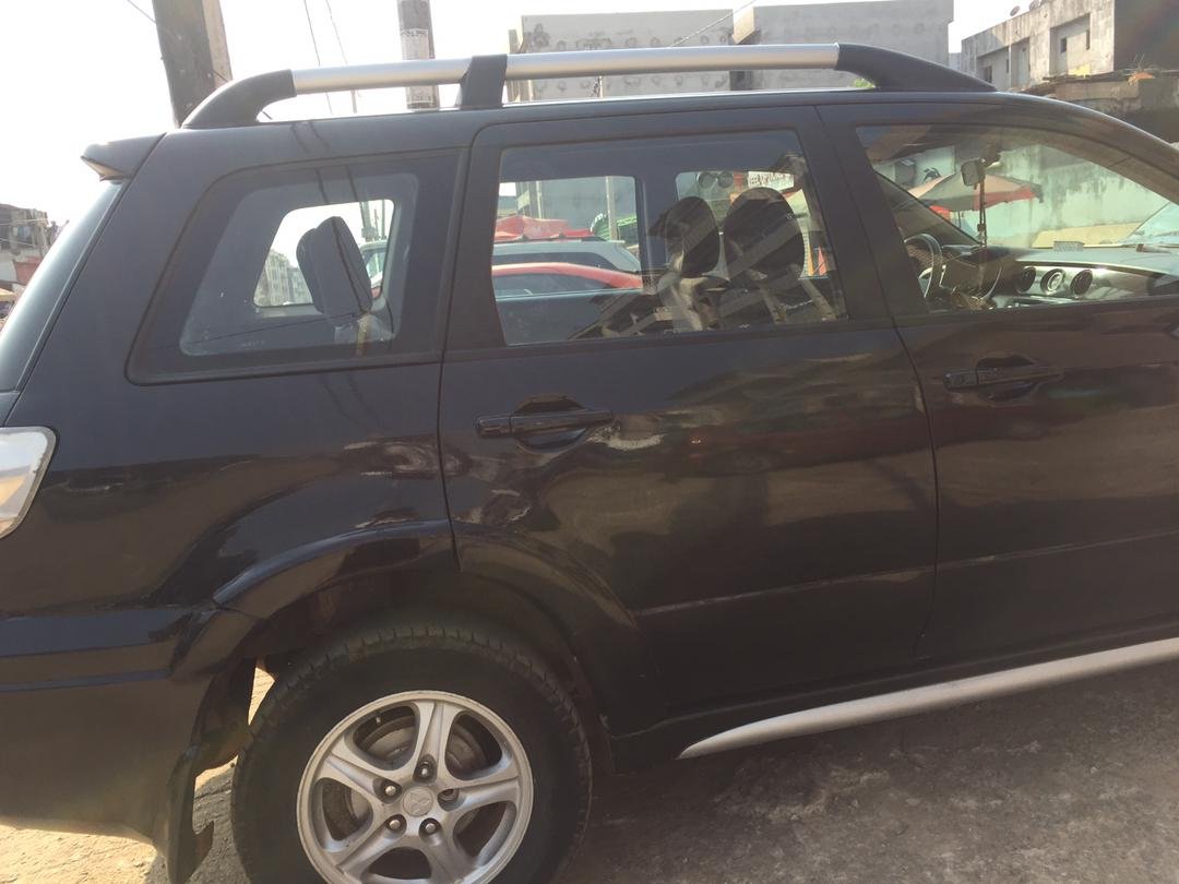 Mitsubishi Outlander 2