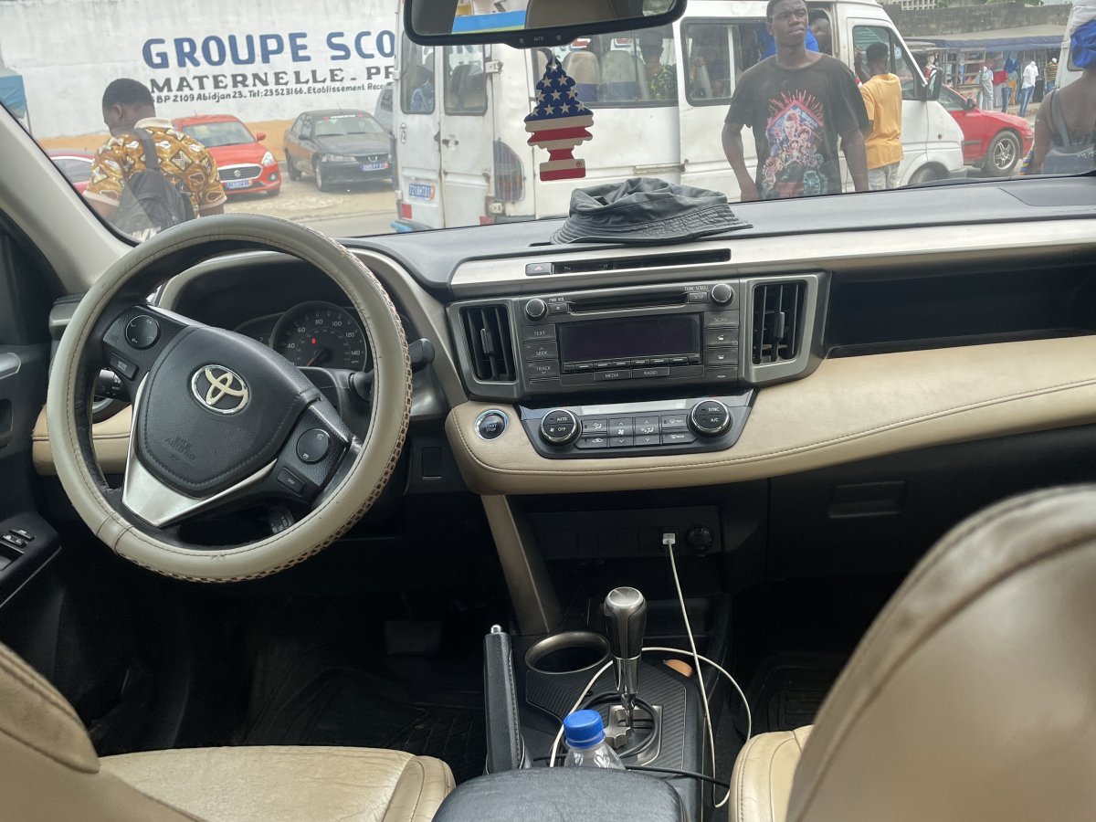 Toyota rav4 6