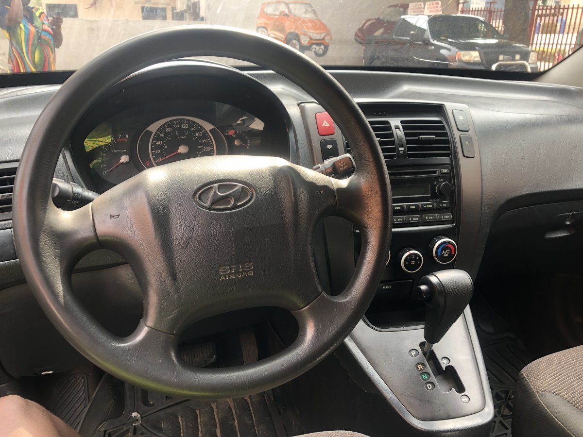 Hyundai Tucson 2006 6