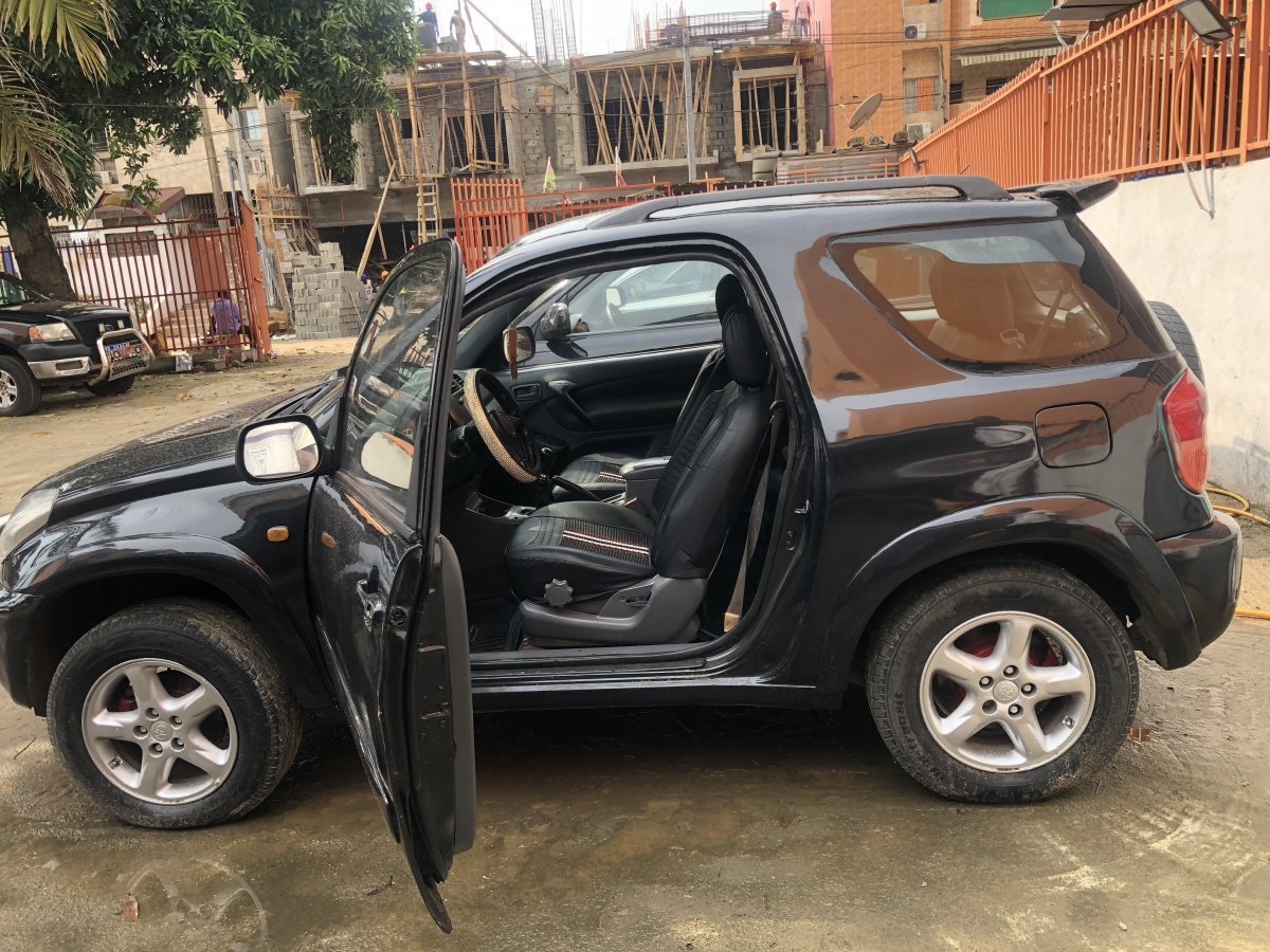 Toyota RAV4 hybride 1