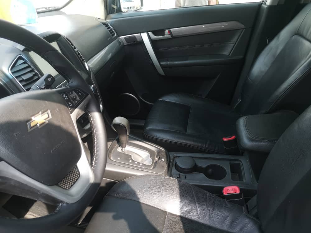 Chevrolet captiva 8