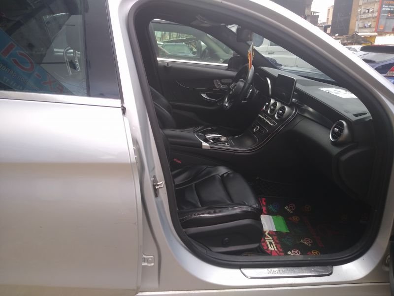 Mercedes 4matic c400 6