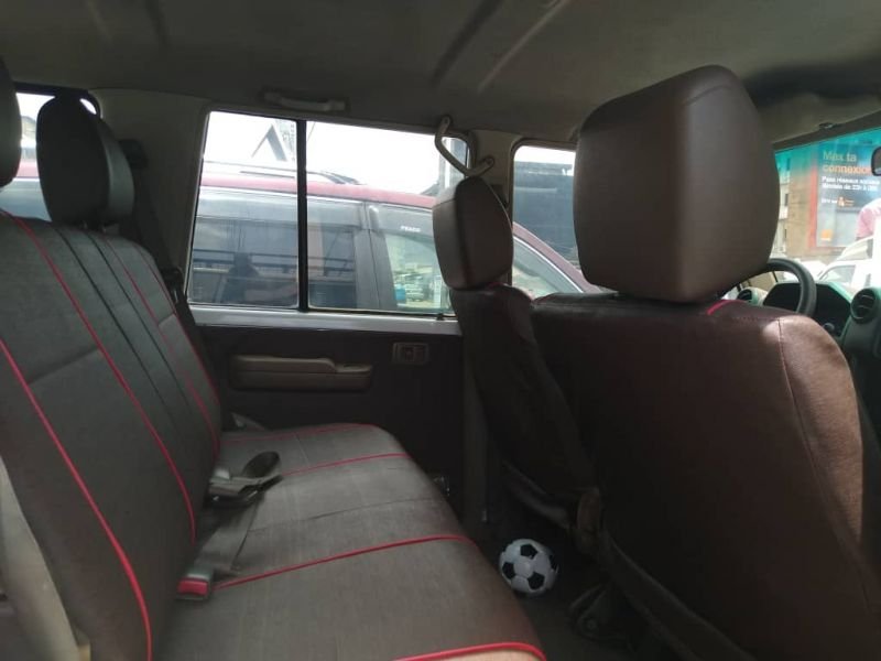 Toyota Land Cruise 5