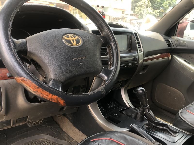 Toyota Land cruiser Prado 9