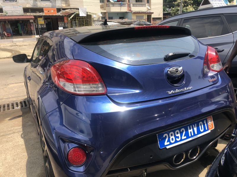 Hyundai veloster 3