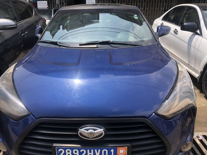 Hyundai veloster 4