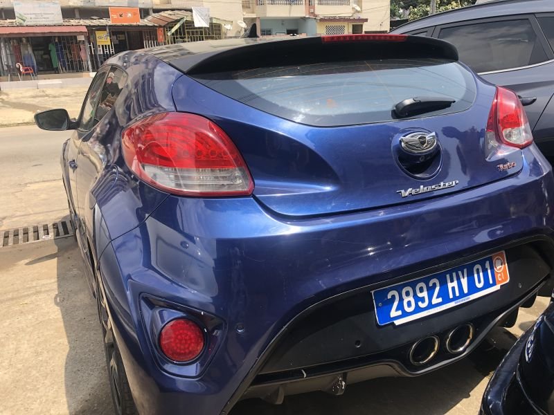 Hyundai veloster 5