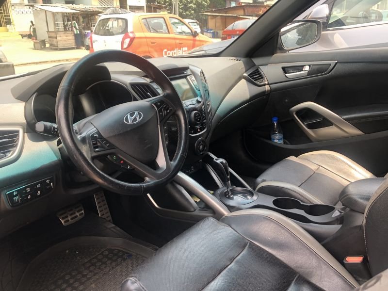 Hyundai veloster 6