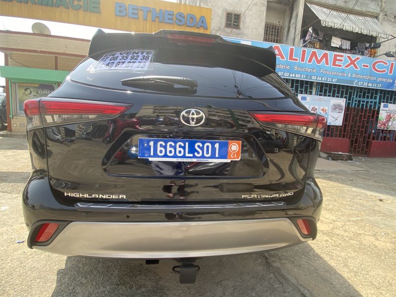 Toyota Highlander 4